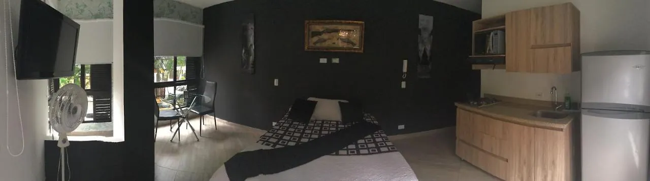 Apartahotel Avanti Medellin 2*,