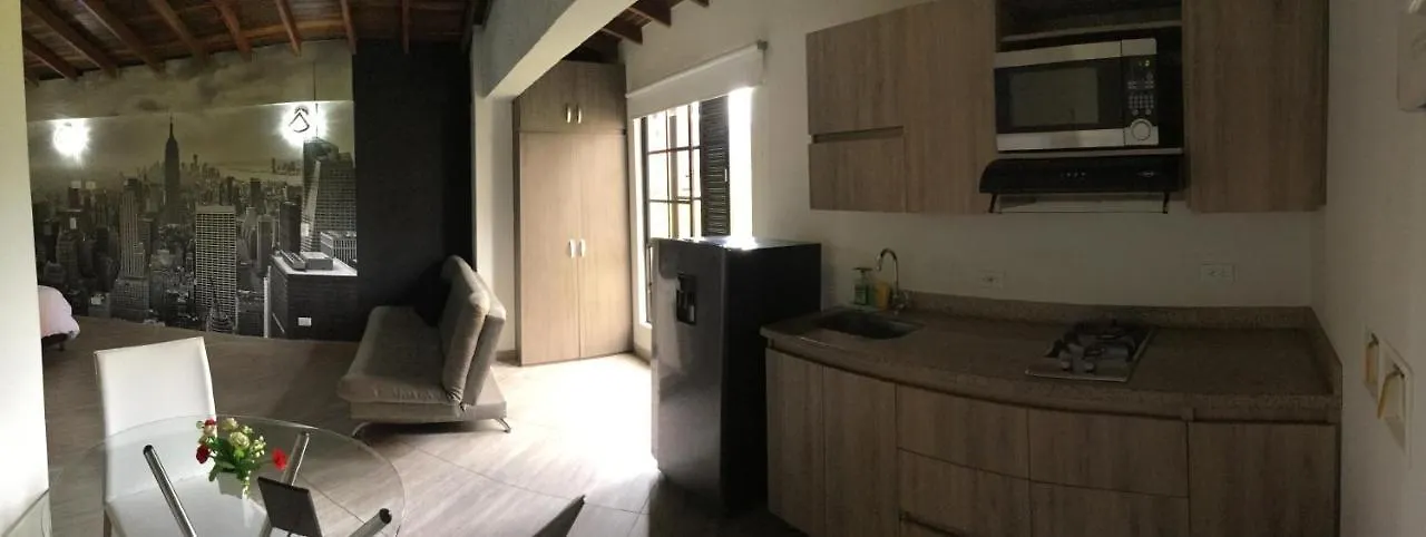 Apartahotel Avanti Medellin 2*,